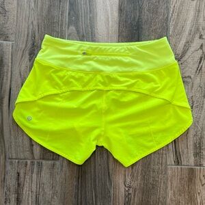 Lululemon Speed Up 4” Shorts, Size 6, Mid-Rise, Highlight Yellow, Linerless, EUC